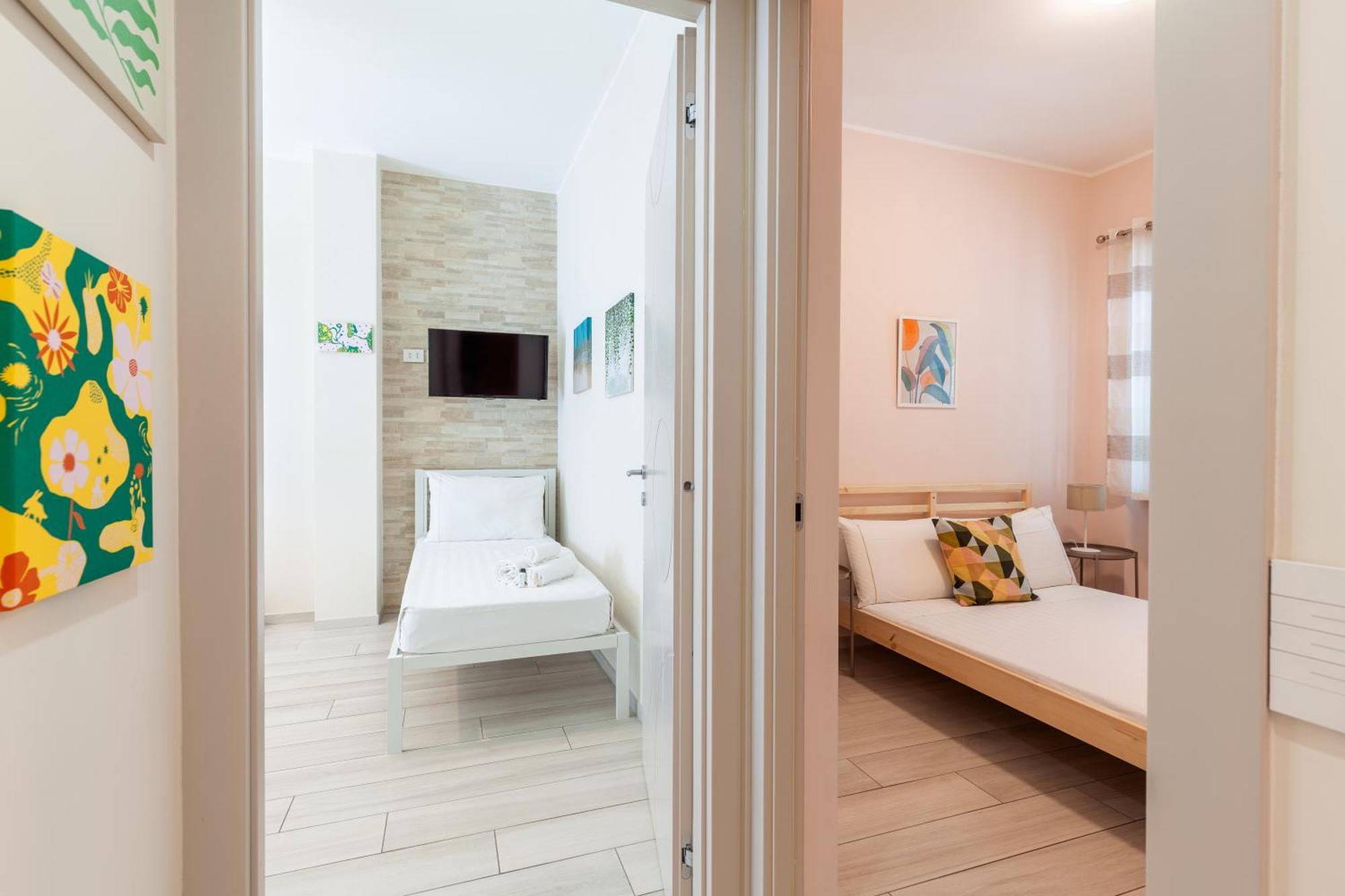 Appartamento Hostly- Don Bosco Light Roma