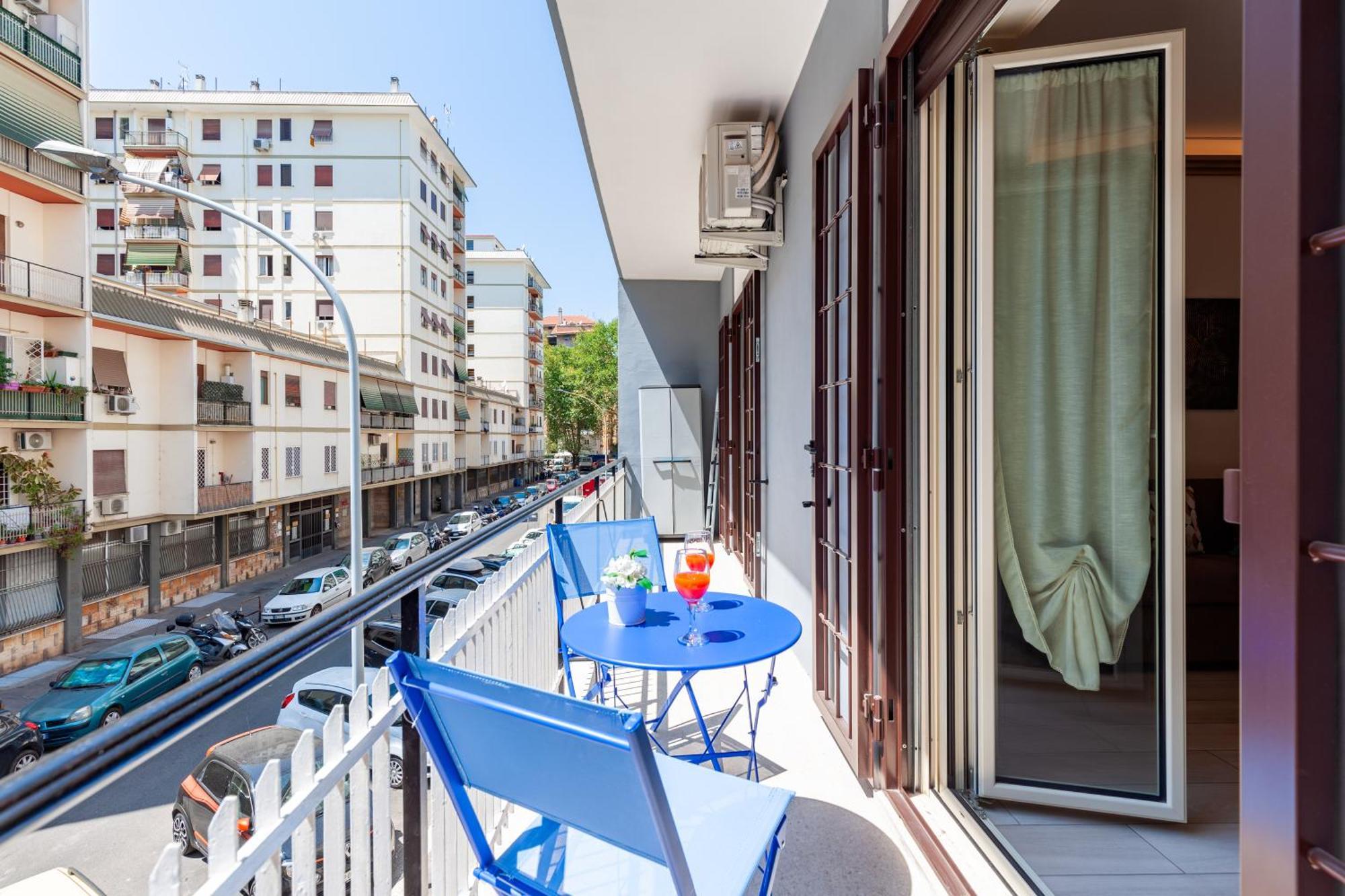 Apartamento Hostly- Don Bosco Light Roma